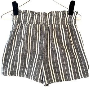Wild Fable paperbag waist shorts XS